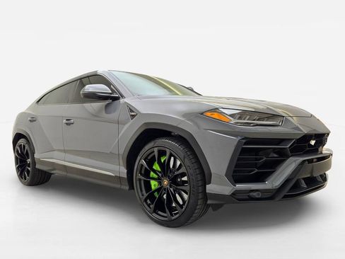 Used 2022 Lamborghini Urus AWD/4WD image 5