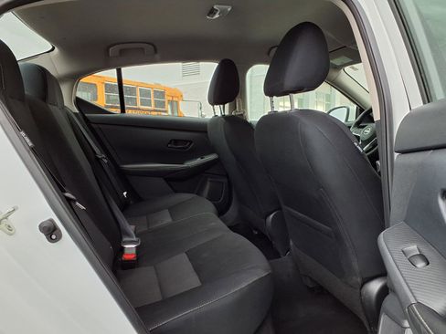 Used 2025 Nissan Sentra SV FWD image 22