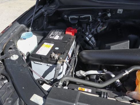 Used 2018 Ford F150 Lariat AWD/4WD image 12