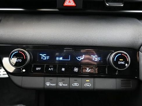 Used 2026 Hyundai Elantra Sport FWD image 34