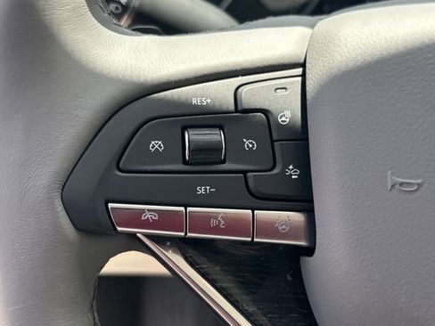 Used 2025 Cadillac XT6 Premium Luxury w/ Technology Package FWD image 22