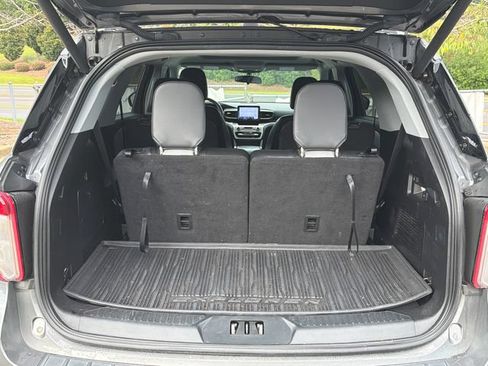 Used 2021 Ford Explorer XLT w/ Equipment Group 202A RWD image 20