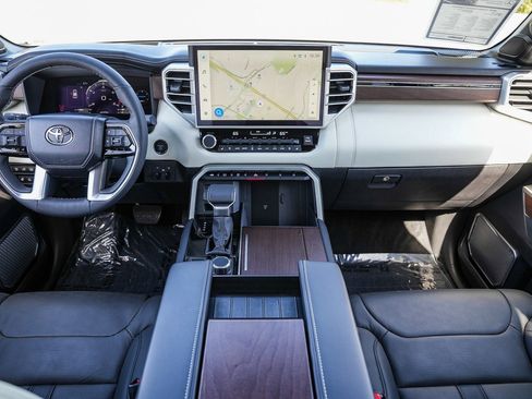 Used 2025 Toyota Sequoia Capstone AWD/4WD image 12