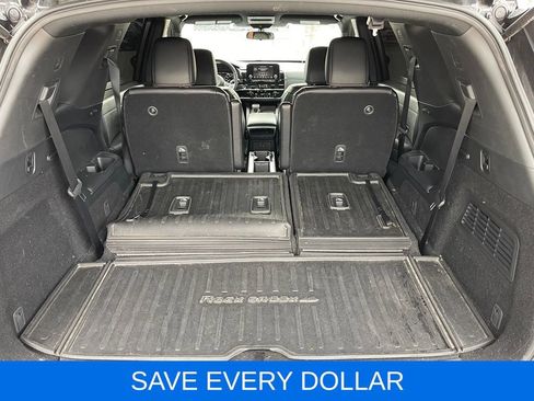 Used 2024 Nissan Pathfinder Rock Creek AWD/4WD image 5