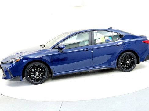 New 2026 Toyota Camry SE AWD/4WD image 3