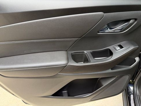 Used 2023 Chevrolet Traverse LT w/ LT Premium Package FWD image 23