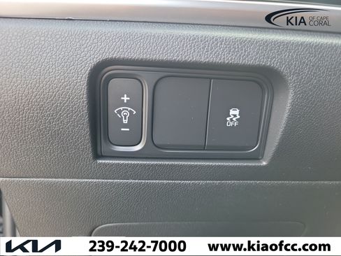 New 2026 Kia Sorento LX FWD image 25