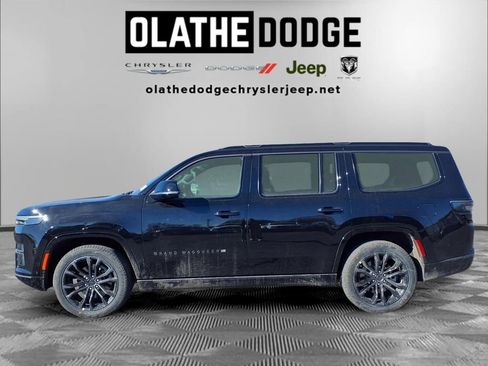 New 2026 Jeep Grand Wagoneer Summit w/ Rear Seat Video Group I image 19