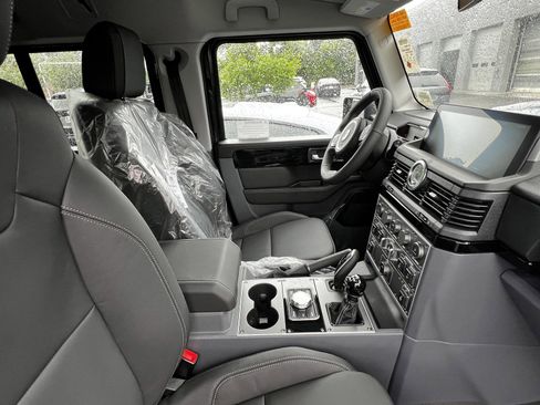 Used 2025 INEOS Grenadier Fieldmaster Edition image 32