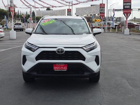 Used 2025 Toyota RAV4 XLE FWD image 2