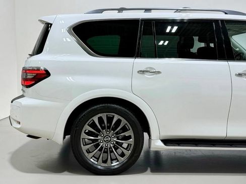 Used 2021 Nissan Armada Platinum w/ Captain's Chairs Package AWD/4WD image 8