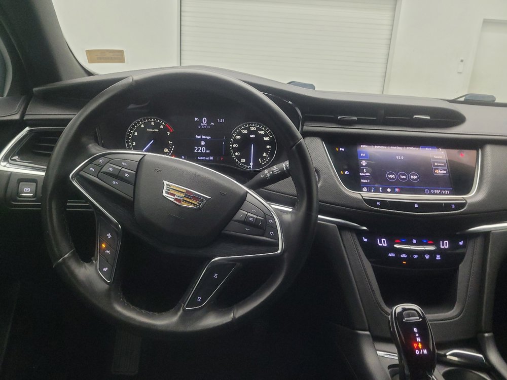 Used 2020 Cadillac XT5 Premium Luxury AWD/4WD image 22