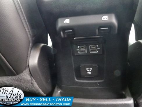 Used 2023 Jeep Wrangler Sahara w/ Cold Weather Group AWD/4WD image 31