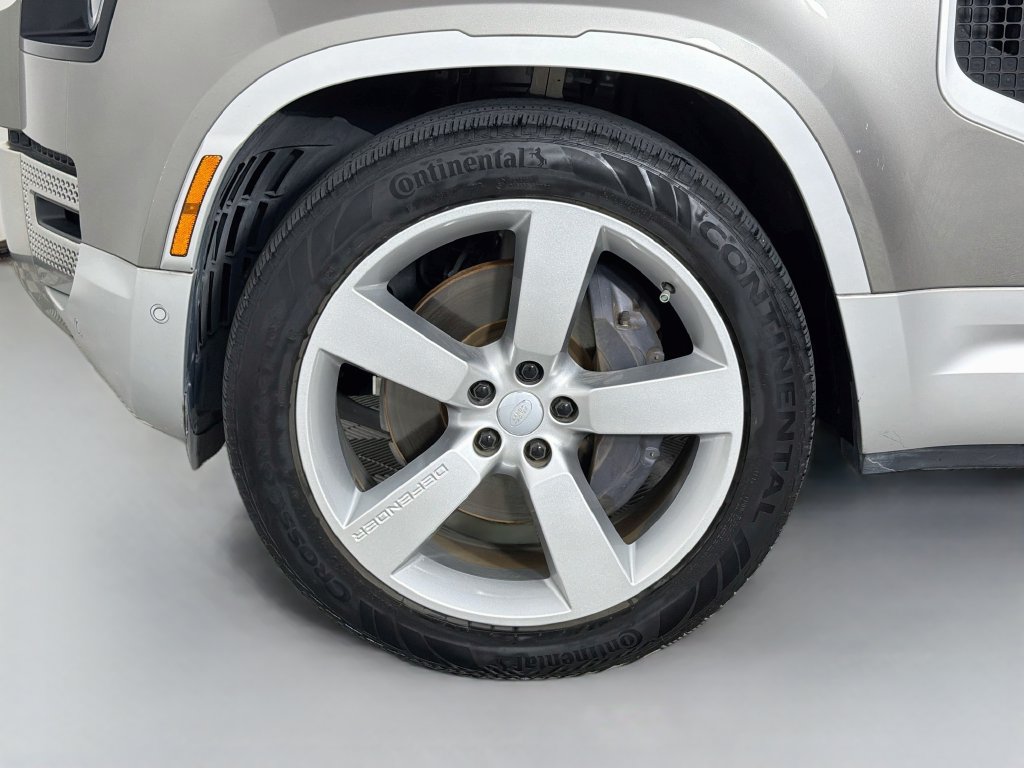 Certified 2023 Land Rover Defender 110 S AWD/4WD image 32