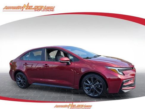 Used 2023 Toyota Corolla SE FWD image 1