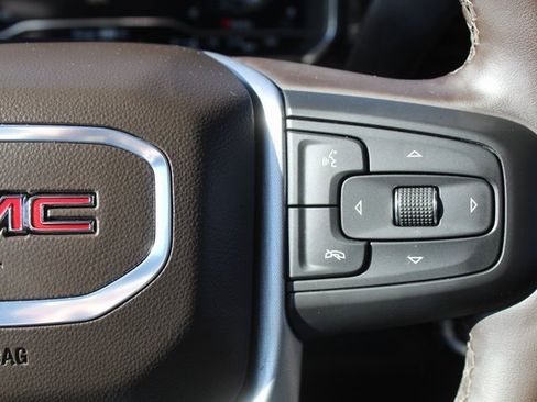 Used 2024 GMC Sierra 1500 SLE image 25