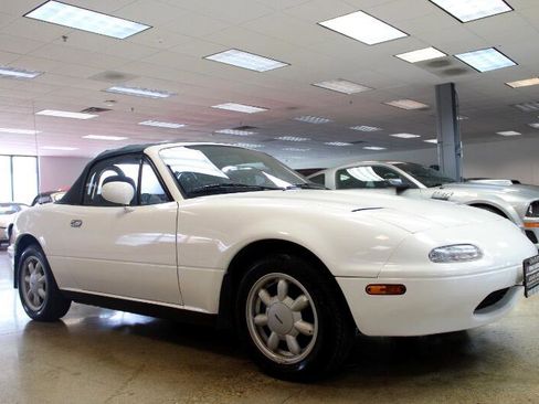 Used 1990 MAZDA MX-5 Miata image 3