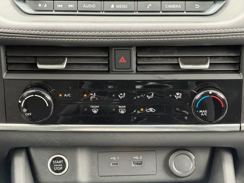 Used 2021 Nissan Rogue S AWD/4WD image 26