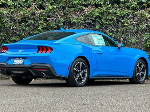 New 2025 Ford Mustang Coupe image 4