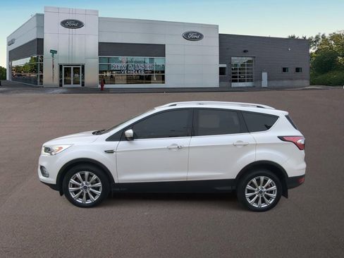 Used 2018 Ford Escape Titanium image 7