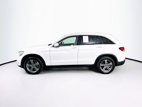Used 2021 Mercedes-Benz GLC 300 w/ Premium Package image 4