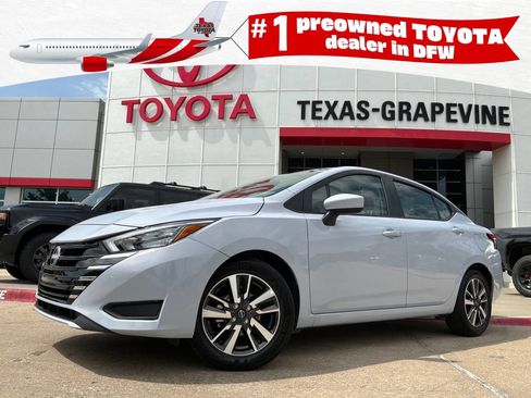 Used 2025 Nissan Versa SV FWD image 1