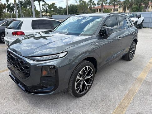 Certified 2026 Audi Q3 quattro 2.0T AWD/4WD image 2