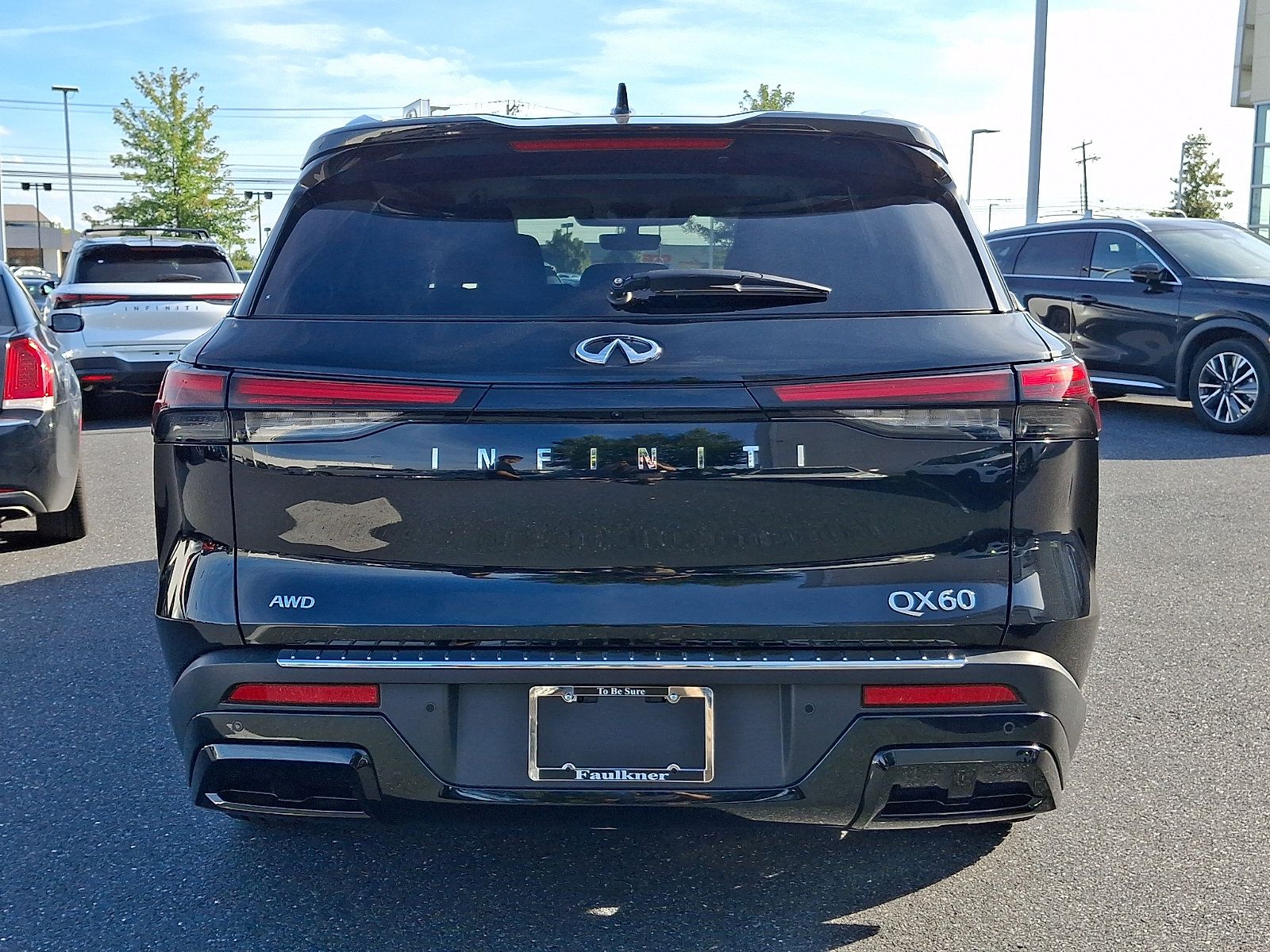 Certified 2023 INFINITI QX60 Luxe w/ Cargo Package AWD/4WD image 10