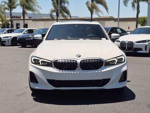 Used 2025 BMW 330i Sedan w/ Convenience Package RWD image 3