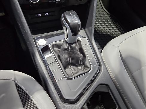 Certified 2023 Volkswagen Taos SE FWD image 14