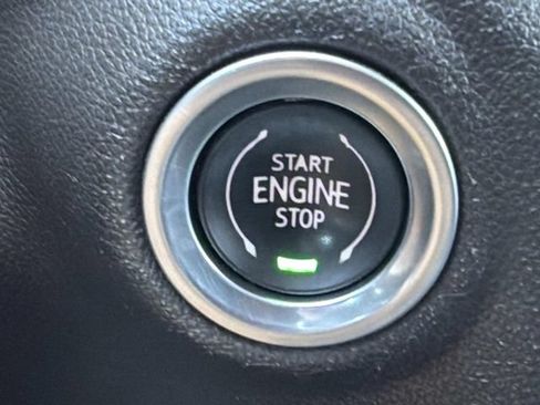 Used 2022 Chevrolet Silverado 1500 RST AWD/4WD image 28