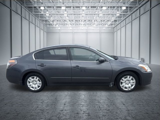 Used 2011 Nissan Altima 2.5 S FWD image 6