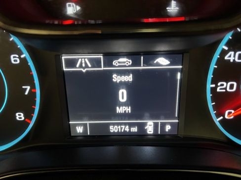 Used 2017 Chevrolet Cruze Premier image 35