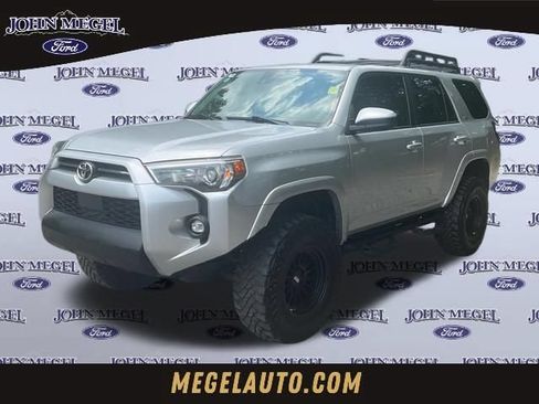 Used 2021 Toyota 4Runner SR5 AWD/4WD image 1