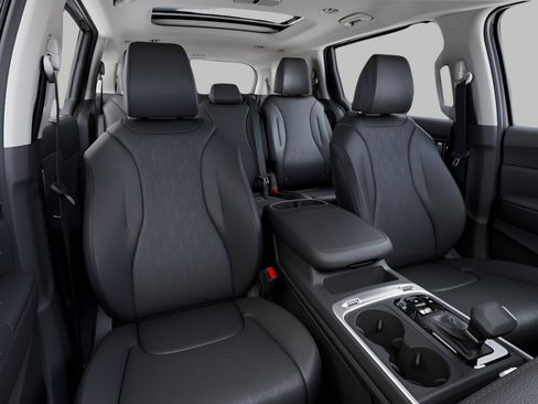 New 2026 Kia Carnival FWD image 15