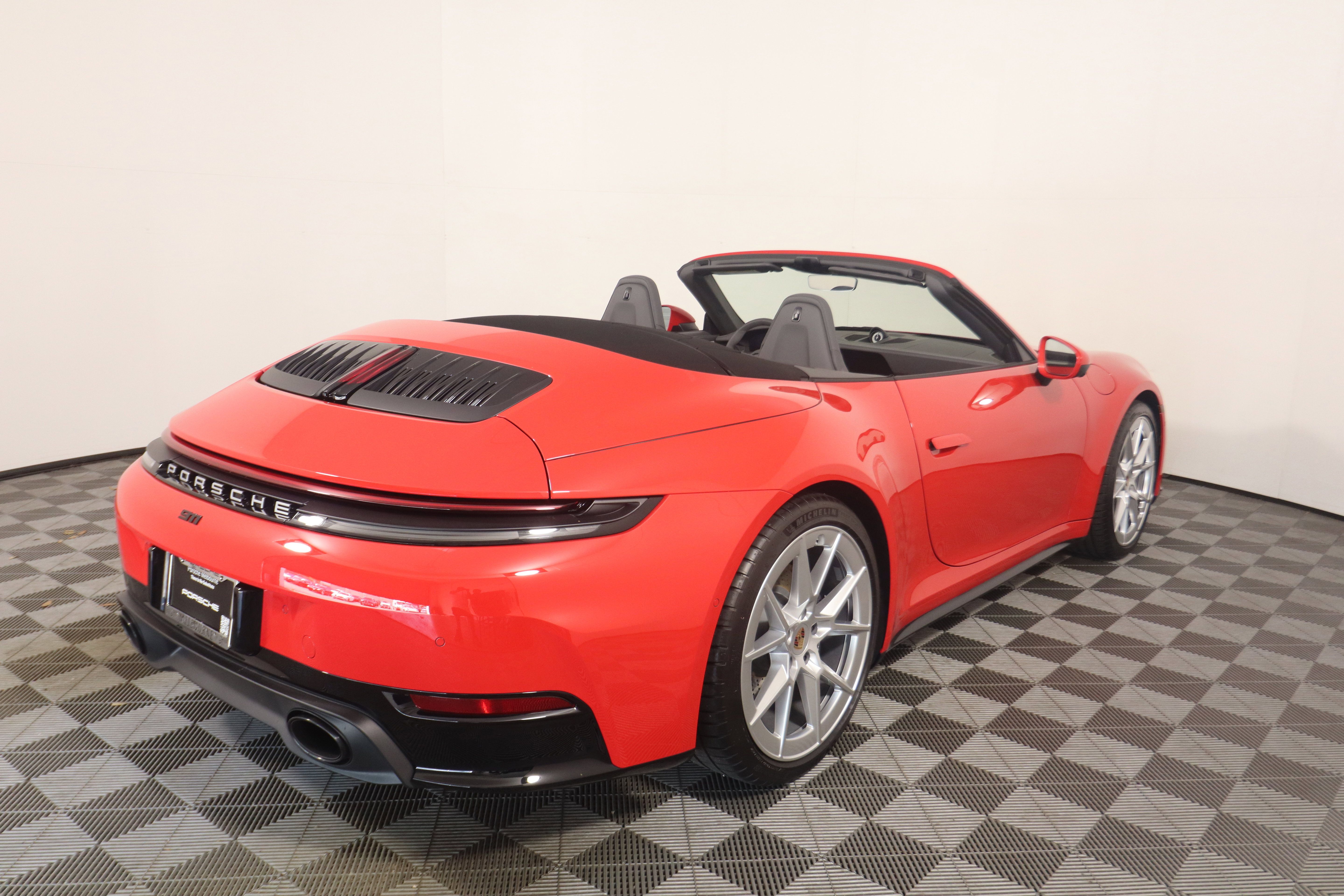 Certified 2026 Porsche 911 Carrera RWD image 7
