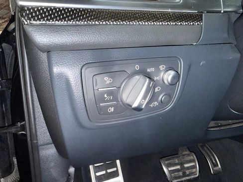 Used 2013 Audi S6 Prestige w/ Innovation Pkg AWD/4WD image 34