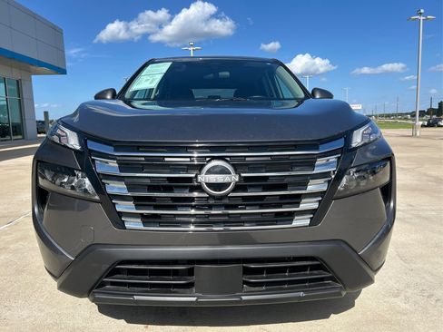 Used 2026 Nissan Rogue SV AWD/4WD image 18