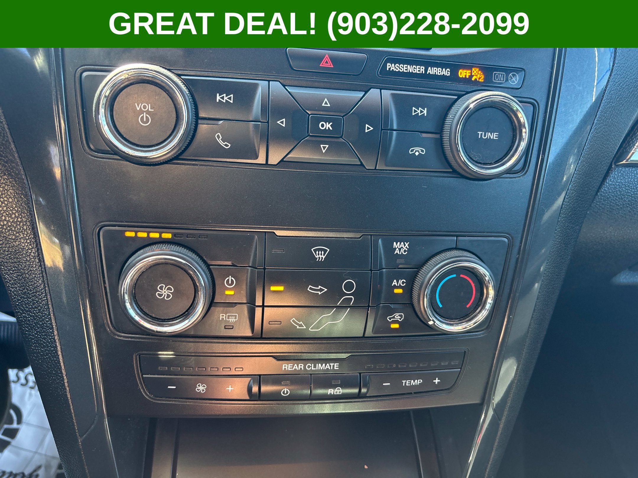 Used 2018 Ford Explorer XLT FWD image 35