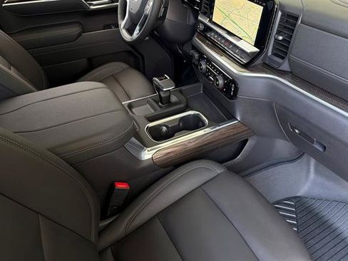 New 2026 Chevrolet Silverado 1500 LT Trail Boss w/ LT Trail Boss Premium Package AWD/4WD image 17