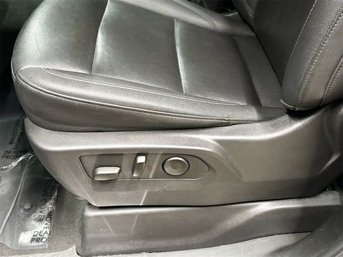 Used 2024 GMC Sierra 1500 SLT image 19