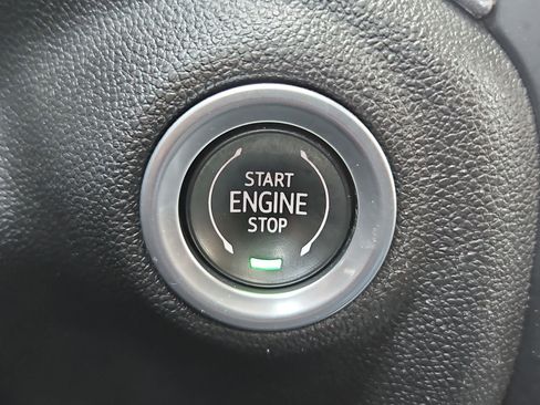 Used 2021 GMC Sierra 1500 SLT image 19