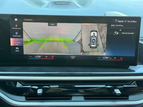 Used 2023 BMW X7 M60i w/ Climate Comfort Package AWD/4WD image 32