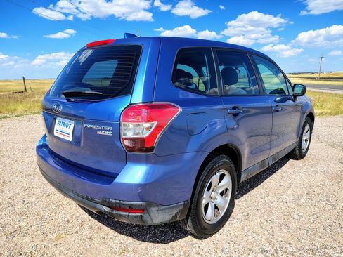 Used 2016 Subaru Forester 2.5i AWD/4WD image 5