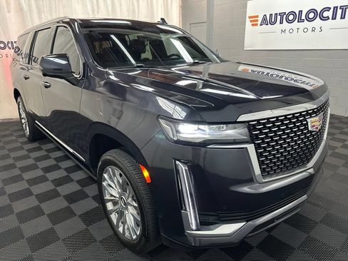 Used 2024 Cadillac Escalade ESV Premium Luxury w/ Performance Package AWD/4WD image 2