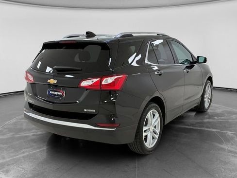 Used 2018 Chevrolet Equinox Premier image 3