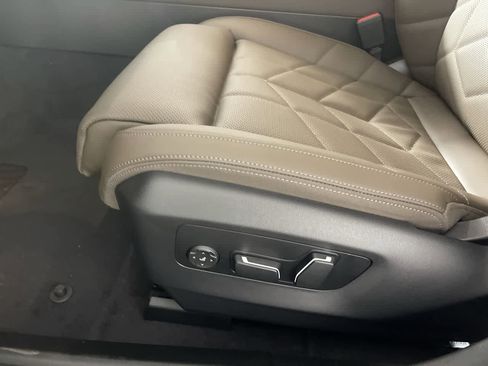 Used 2024 BMW i5 M60 w/ Premium Package image 10