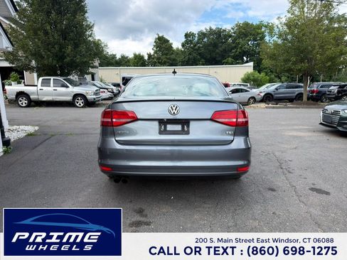 Used 2015 Volkswagen Jetta Sport FWD image 7