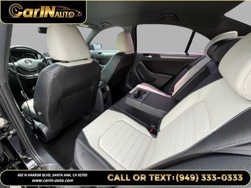 Used 2016 Volkswagen Jetta Sport FWD image 12