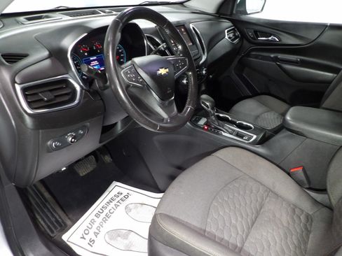 Used 2021 Chevrolet Equinox LT AWD/4WD image 9